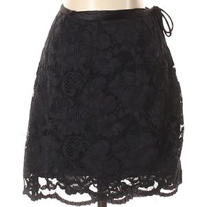 Like New Banana Republic Black Lace Skirt Size 4